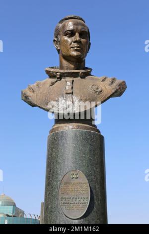 Statue of cosmonaut Vladimir Dzhanibekov, Memorial for Cosmonauts, Afrosiyob Street, South Tashkent, Tashkent Province, Uzbekistan, Central Asia Stock Photo