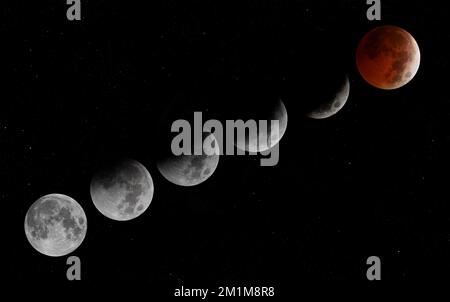 Beaver Blood Moon Eclipse phases Nov 2022 Stock Photo