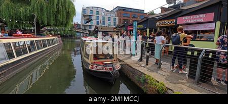 Food & boats, Camden Locks, canal, boats and market, Lock Place, Camden, London, England, UK, NW1 8AF Stock Photo