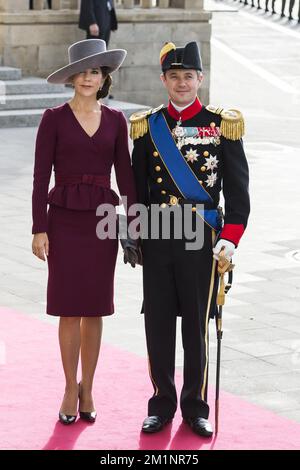 20121020 - LUXEMBOURG, LUXEMBOURG: Princess Mary of Denmark and Prince Frederik of Denmark pictured at the arrival at the Notre-Dame cathedral of Luxembourg, for the religious marriage of Crown Prince Guillaume of Luxembourg and Princess Stephanie, Saturday 20 October 2012, in Luxembourg city. The marriage celebrations last two days. BELGA PHOTO NICOLAS LAMBERT Stock Photo