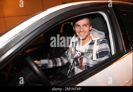 20121022 - SAINT PETERSBURG, RUSSIA: Belgium's Nicolas Lombaerts pictured at the arrival of Belgian first division soccer team RSC Anderlecht at the airport in Saint Petersburg, Russia, Monday 22 October 2012. On Wednesday Anderlecht is playing Russian club FC Zenit Saint Petersburg in group C of the UEFA Champions League tournament. BELGA PHOTO VIRGINIE LEFOUR Stock Photo