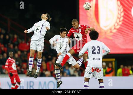 Anderlecht's Bram Nuytinck and Standard's William Vainqueur fight for the  ball during the Jupiler Pro League match of Play-Off 1 between Standard de  Liege and RSC Anderlecht, in Liege Stock Photo 