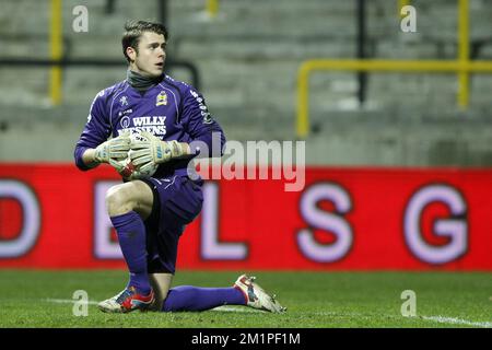 20130119 - LIER, BELGIUM: Waasland-Beveren's goalkeeper Colin Coosemans pictured during the Jupiler Pro League match between Lierse SK and Waasland-Beveren, in Lier, Saturday 19 January 2013, on day 23 of the Belgian soccer championship. BELGA PHOTO KRISTOF VAN ACCOM Stock Photo