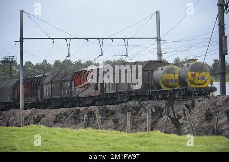 Illustration picture shows the train wreck in Wetteren, Friday 10 May 2013. On Saturday night a freight train derailed and exploded on a track near Schellebelle (part of Wichelen, Wetteren). The train contained the chemical product acrylonitrile, a toxic and inflammable fluid that can cause breathing problems. Emergency services evacuated some 500 residents. One local resident died and 49 persons were brought to hospital.  Stock Photo