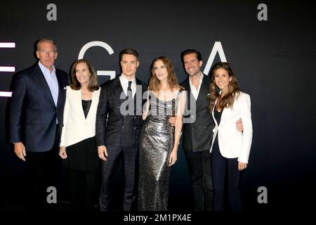 Brian Williams, Joanne Stoddard Williams, Alexander Dreymon, Allison ...