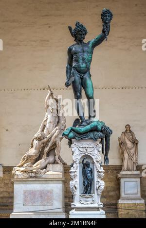 Bronze sculpture of Perseus with the head of Medusa by Benvenuto Cellini in Loggia dei Lanzi in Piazza della Signoria in Florence, Tuscany, Italy Stock Photo