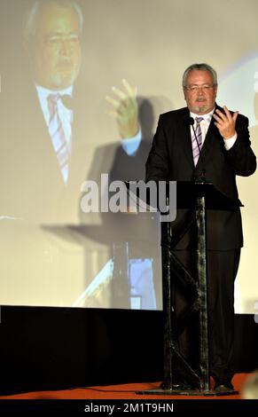 20131127 - MUMBAI, INDIA: President of Antwerp Port Authority, Port Alderman, vice-mayor of the City of Antwerp Marc Van Peel delivers a speech at the opening ceremony of the exhibition Flemish Masterpieces From Antwerp at the Chhatrapati Shivaji Maharaj Vastu Shangrahalaya (formerly Prince of Wales Museum) in Mumbai, India, Wednesday 27 November 2013, on the third day of an economic mission of Belgian Princess Astrid to India. BELGA PHOTO ERIC LALMAND Stock Photo