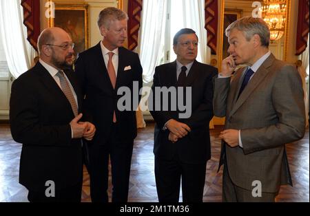 20140110 - BRUSSELS, BELGIUM: European Parliament President Martin Schulz, Vice-Minister and Defence Minister Pieter De Crem, Commission Chairman Jose Manuel Barroso and Vice-Prime Minister and Foreign Minister Didier Reynders pictured during a reception of the Royal family for several representatives of European Union, at the Royal Palace, in Brussels, Friday 10 January 2014. BELGA PHOTO ERIC LALMAND