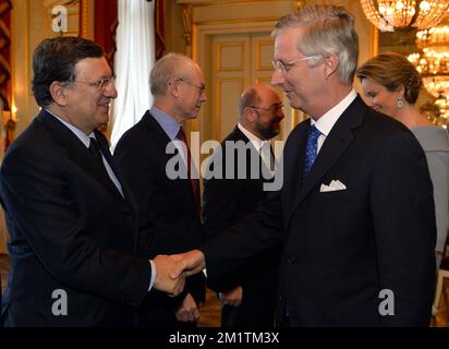 20140110 - BRUSSELS, BELGIUM: (L-R) Commission Chairman Jose Manuel Barroso, European Council President Herman Van Rompuy, European Parliament President Martin Schulz, King Philippe - Filip of Belgium and Queen Mathilde of Belgium meet during a reception of the Royal family for several representatives of European Union, at the Royal Palace, in Brussels, Friday 10 January 2014. BELGA PHOTO ERIC LALMAND