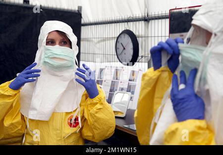 20141020 - BRUSSELS, BELGIUM: Illustration picture shows the Brussel Ebola training center during a press conference of Medicins Sans Frontieres (MSF - Artsen Zonder Grenzen - Doctors Without Borders) to ask for support to fight against the Ebola virus in West Africa, in Brussels, Monday 20 October 2014. BELGA PHOTO NICOLAS MAETERLINCK Stock Photo