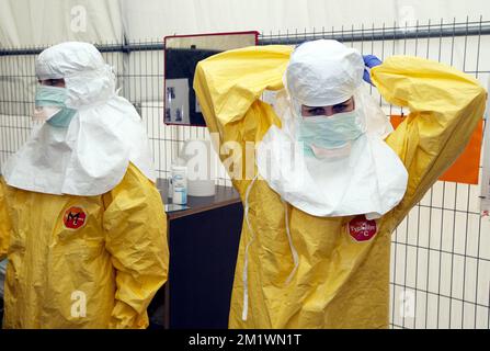 20141020 - BRUSSELS, BELGIUM: Illustration picture shows the Brussel Ebola training center in marge of a press conference of Medicins Sans Frontieres (MSF - Artsen Zonder Grenzen - Doctors Without Borders) to ask for support to fight against the Ebola virus in West Africa, in Brussels, Monday 20 October 2014. BELGA PHOTO NICOLAS MAETERLINCK Stock Photo