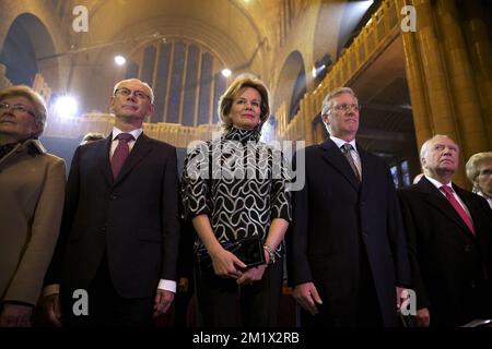 20141109 - BRUSSELS, BELGIUM: European Council President Herman Van Rompuy and his wife, Queen Mathilde of Belgium, King Philippe - Filip of Belgium and Minister of State Mark Eyskens pictured at a royal visit to the '1000 Voices for Peace' concert to commemorate World War I, Sunday 09 November 2014 in Brussels. BELGA PHOTO NICOLAS MAETERLINCK