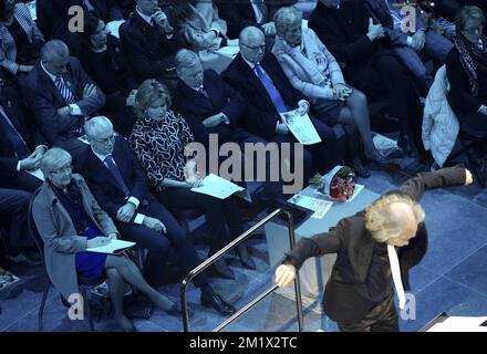 20141109 - BRUSSELS, BELGIUM: Herman Van Rompuy (2L), Queen Mathilde of Belgium (3L) and King Philippe - Filip of Belgium (4L) pictured during a royal visit to the '1000 Voices for Peace' concert to commemorate World War I, Sunday 09 November 2014 in Brussels. BELGA PHOTO NICOLAS MAETERLINCK
