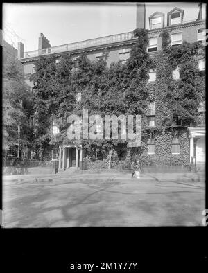 Boston, 45 Beacon Street, third Harrison Gray Otis house , Houses. Frank Cousins Glass Plate Negatives Collection Stock Photo