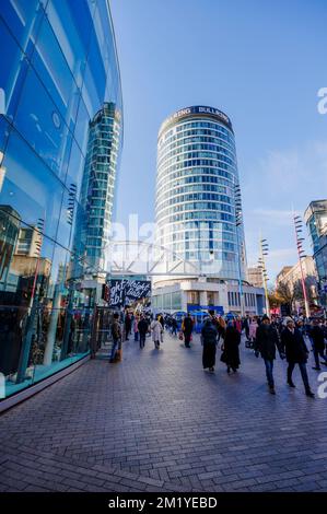 The Rotunda, an iconic landmark round grade II listed building, converted to residential apartments, New Street, Birmingham, West Midlands, England Stock Photo