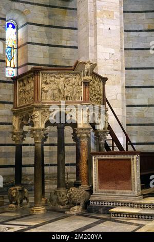 pulpit, interior, Battistero di San Giovanni, Baptistery, Piazza dei ...