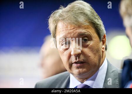 20151104 - LONDON, UNITED KINGDOM: Anderlecht's manager Herman Van Holsbeeck pictured during a training session of Belgian first league soccer club RSC Anderlecht, in the White Hart Lane stadium in London, United Kingdom, Wednesday 04 November 2015. Tomorrow RSCA will play in group J, a fourth game in the group stage of the Uefa Europa League competition against Tottenham Hotspur. BELGA PHOTO VIRGINIE LEFOUR Stock Photo