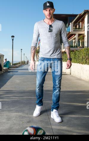 Belgian soccer player Jelle Van Damme of US team LA Galaxy poses for the photographer at Manhattan Beach Pier, Los Angeles, California, USA. BELGA PHOTO BLAINE OHIGASHI Stock Photo