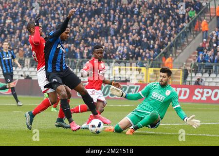 Club's Jose Izquierdo and Standard's goalkeeper Victor Valdes Arriba fight for the ball during the Croky Cup final between Belgian soccer teams Club Brugge and Standard de Liege, on Sunday 20 March 2016, in Brussels.  Stock Photo