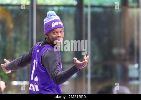 Los Angeles, USA. 13th Dec, 2022. National basketball player Dennis Schröder at practice for the Los Angeles Lakers. Credit: Maximilian Haupt/dpa/Alamy Live News Stock Photo