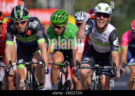 New-Zealand's Daniel McLay of Fortuneo-Vital Concept and British Mark Cavendish of Dimension Data sprint for the finish of the sixth stage of the 103rd edition of the Tour de France cycling race, 190,5 km from Arpajon-sur-Cere to Montauban, on Thursday 07 July 2016, in France. Stock Photo