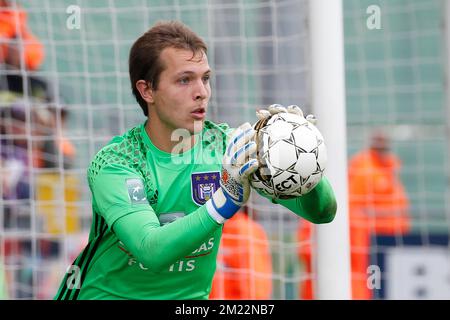 Anderlecht's goalkeeper Davy Roef pictured during the Jupiler Pro League match between KAS Eupen and RSC Anderlecht, in Eupen, Sunday 21 August 2016, on the fourth day of the Belgian soccer championship. BELGA PHOTO BRUNO FAHY Stock Photo