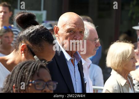 Singer Le grand Jojo - Lange Jojo (Jules Jean Vanobbergen) pictured at the funeral ceremony for jazz musician Toots Thielemans, in La Hulpe on Saturday 27 August 2016. Jean Baptiste Frederic Isidor (Toots) baron Thielemans died on August 22nd at the age of 94. Stock Photo