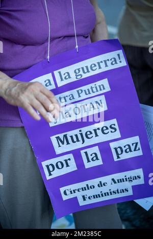 A vertical shot of a poster against war and Putin. Social Movements and Multi-Party Coalitions. Ciudad Autonoma De Buenos Aires Stock Photo