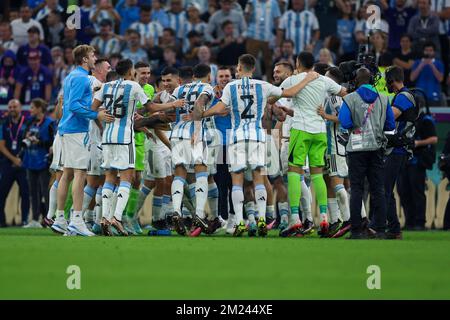 Doha, Qatar. 14th Dec, 2022. Argentina players celebrate qualifying for the final after a match against Croatia valid for the FIFA World Cup semi-finals at the Lusail Iconic Stadium in the city of Doha, Qatar, 13 December 2022. (Photo: William Volcov) Credit: Brazil Photo Press/Alamy Live News Stock Photo