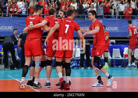 Belgian Red Dragons celebrate during a World League game between the Red Dragons, Belgian national volleyball team and Canada, Friday 16 June 2017, at the Lotto Arena in Antwerp. BELGA PHOTO LUC CLAESSEN Stock Photo