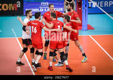 Belgian Red Dragons celebrate during a World League game between the Red Dragons, Belgian national volleyball team and Canada, Friday 16 June 2017, at the Lotto Arena in Antwerp. BELGA PHOTO LUC CLAESSEN Stock Photo