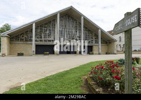 Facing the site of Maginot line named Villy La Ferte, the mount Walfroy with its legends and the church dominates the whole countryside | Face au fort de Villy La Ferte le mont Walfroy avec ses legendes et son eglise domine tous les environs 30/07/2017 Stock Photo