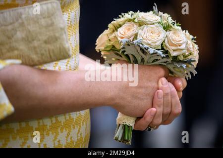 Illustration picture shows, Queen Mathilde of Belgium and holding flowers during a royal visit to the 'Eurofleurs 2017' European championships for young florists in Sint-Truiden, Friday 15 September 2017. BELGA PHOTO LUC CLAESSEN Stock Photo