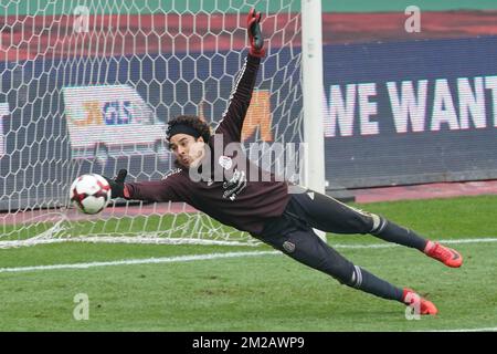 Mexico's goalkeeper Guillermo Ochoa pictured in action during a training session of Mexican national soccer team El Tri, Thursday 09 November 2017, in Brussels. The team will be playing a friendly game against Belgium on 10th November. BELGA PHOTO BRUNO FAHY Stock Photo