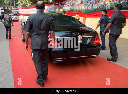 Illustration picture shows security around King Philippe - Filip and Queen Mathilde 's car during a visit with Sister Jeanne at the National Domestic Workers Movement (NDWM) the fifth day of the state visit of the Belgian royal couple to India, Friday 10 November 2017, in New Delhi, India. BELGA PHOTO POOL ALAIN ROLLAN / BENOIT DOPPAGNE Stock Photo