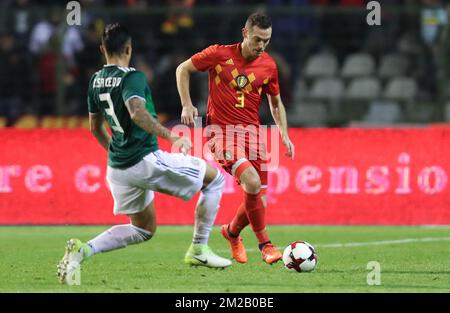 Mexico's Carlos Salcedo and Belgium's Thomas Vermaelen fight for the ball during a friendly soccer game between Belgian national team Red Devils and Mexico, Saturday 11 November 2017, in Brugge. BELGA PHOTO VIRGINIE LEFOUR  Stock Photo