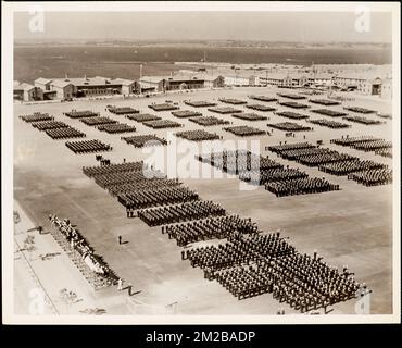 Commanding Officer's Saturday Inspection on Kidd Field-Coddington Pt. , Military inspections, Naval yards & naval stations. Photographs of the First Naval District Stock Photo