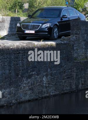 Illustration picture shows the car of King Philippe - Filip arriving at a visit of Belgian King at the occasion of the 125th anniversary of the SRFB Societe Royale Forestiere de Belgique - KBBM De Koninklijke Belgische Bosbouwmaatschappij, in Lavaux-Saint-Anne castle in Rochefort Friday 04 May 2018. BELGA PHOTO BENOIT DOPPAGNE Stock Photo