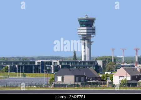 Control tower of Brussels Airport at Zaventem, Belgium | Tour de contrôle de l'aéroport de Bruxelles-National / Brussels Airport à Zaventem, Belgique 06/05/2018 Stock Photo