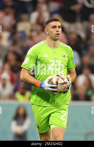 Al Daayen, Qatar - December 13, 2022, Argentina goalkeeper Emiliano Martinez aka Damian Martinez during the FIFA World Cup 2022, Semi-final football match between Argentina and Croatia on December 13, 2022 at Lusail Stadium in Al Daayen, Qatar - Photo: Jean Catuffe/DPPI/LiveMedia Stock Photo