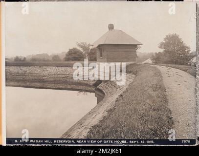 Distribution Department, Southern High Service Waban Hill Reservoir, rear view of Gatehouse, Newton, Mass., Sep. 12, 1919 , waterworks, reservoirs water distribution structures, gatehouses Stock Photo