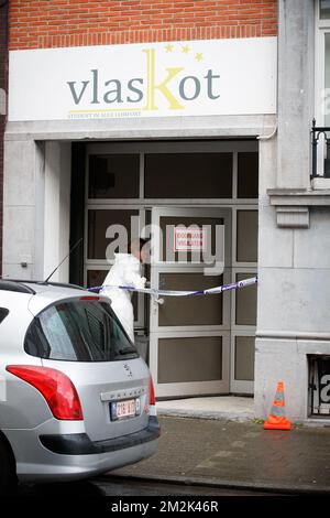 Illustration shows forensic police on the spot of the student house (around 30 rooms) called Vlaskot, in the Oude Vestingstraat street in Kortrijk, where a dead body was found in the elevator, Monday 01 October 2018. BELGA PHOTO KURT DESPLENTER Stock Photo