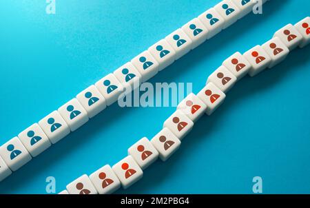 Good and badly organized work and communication between the team members. Efficiency and productivity. Corporate communications without delay, underst Stock Photo