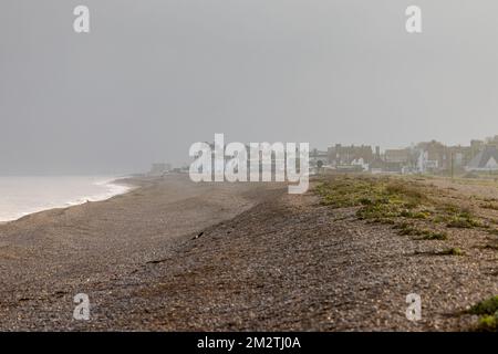 Looking south towards Aldeburgh, Suffolk, along the shingle beach to Thorpeness - December 2022 Stock Photo