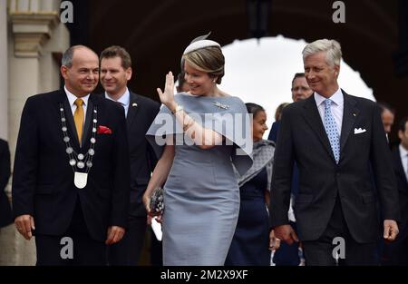 Gotha mayor Knut Kreuch, Queen Mathilde of Belgium and King Philippe - Filip of Belgium pictured during a visit to the Schloss Friedenstein in Gotha, Tuesday 09 July 2019. The king and queen are on a two-day visit to Germany and the states Thuringia (Thuringen - Thuringe) and Saxony-Anhalt (Sachsen-Anhalt - Saksen-Anhalt - Saxe-Anhalt). BELGA PHOTO ERIC LALMAND  Stock Photo