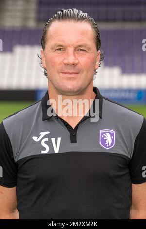 Beerschot's head coach Stijn Vreven poses for the photographer at the 2019-2020 photoshoot of KVC Westerlo, before the 2019-2020 season of the 'Proximus League' 1B division of the Belgian soccer championship, Friday 19 July 2019 in Westerlo. BELGA PHOTO JOHN THYS Stock Photo