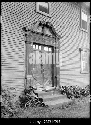 Front doorway of the Reverend John Williams House, Albany Road, Old Deerfield, Mass. , Houses, Historic buildings, Williams, John, 1664-1729.  Leon Abdalian Collection Stock Photo