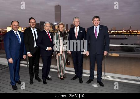 Brussels, Belgium, Jan 18, 2019: metallic silver Renault Talisman Grandtour  at Brussels Motor Show, combi station wagon produced by Renault Stock Photo  - Alamy