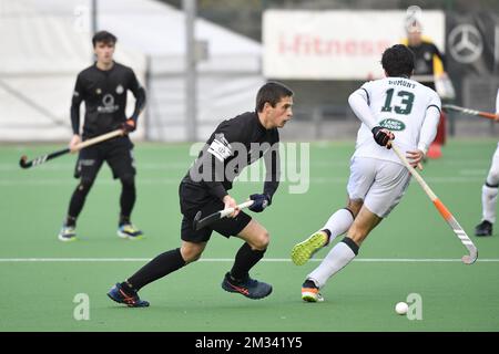 Racing's Jerome Truyens fights for the ball during a hockey game between Royal Racing Club de Bruxelles and Waterloo Ducks HC, Sunday 29 November 2020 in Ukkel / Uccle, Brussels, on day eleven of the Belgian first division hockey championship. BELGA PHOTO JOHN THYS Stock Photo