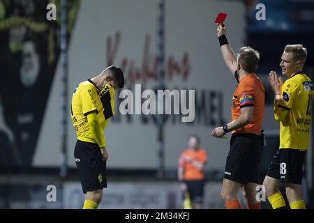 Lierse's Jordy Gillekens receives a red card from the referee during a soccer match between Lierse Kempenzonen and Union Saint-Gilloise, Friday 05 March 2021 in Lier, on day 22 of the 'Proximus League' 1B second division of the Belgian soccer championship. BELGA PHOTO KRISTOF VAN ACCOM Stock Photo